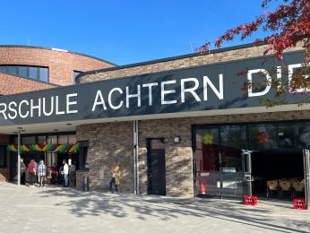 Große Eröffnungsfeier hinterm Deich in Dorum