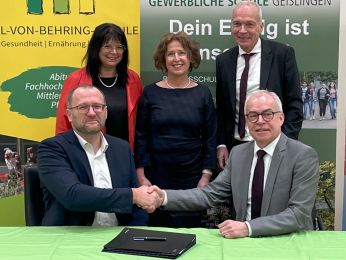 Vertragsabschluss für den Erweiterungsneubau am Beruflichen Schulzentrum (BSZ) Geislingen
