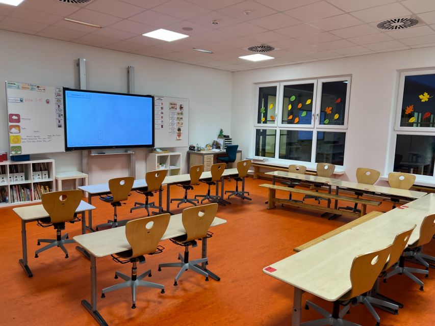 Klassenraum mit moderner Ausstattung