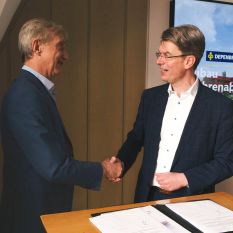 Vertragsunterzeichnung für das Gefahrenabwehrzentrum in Hildesheim